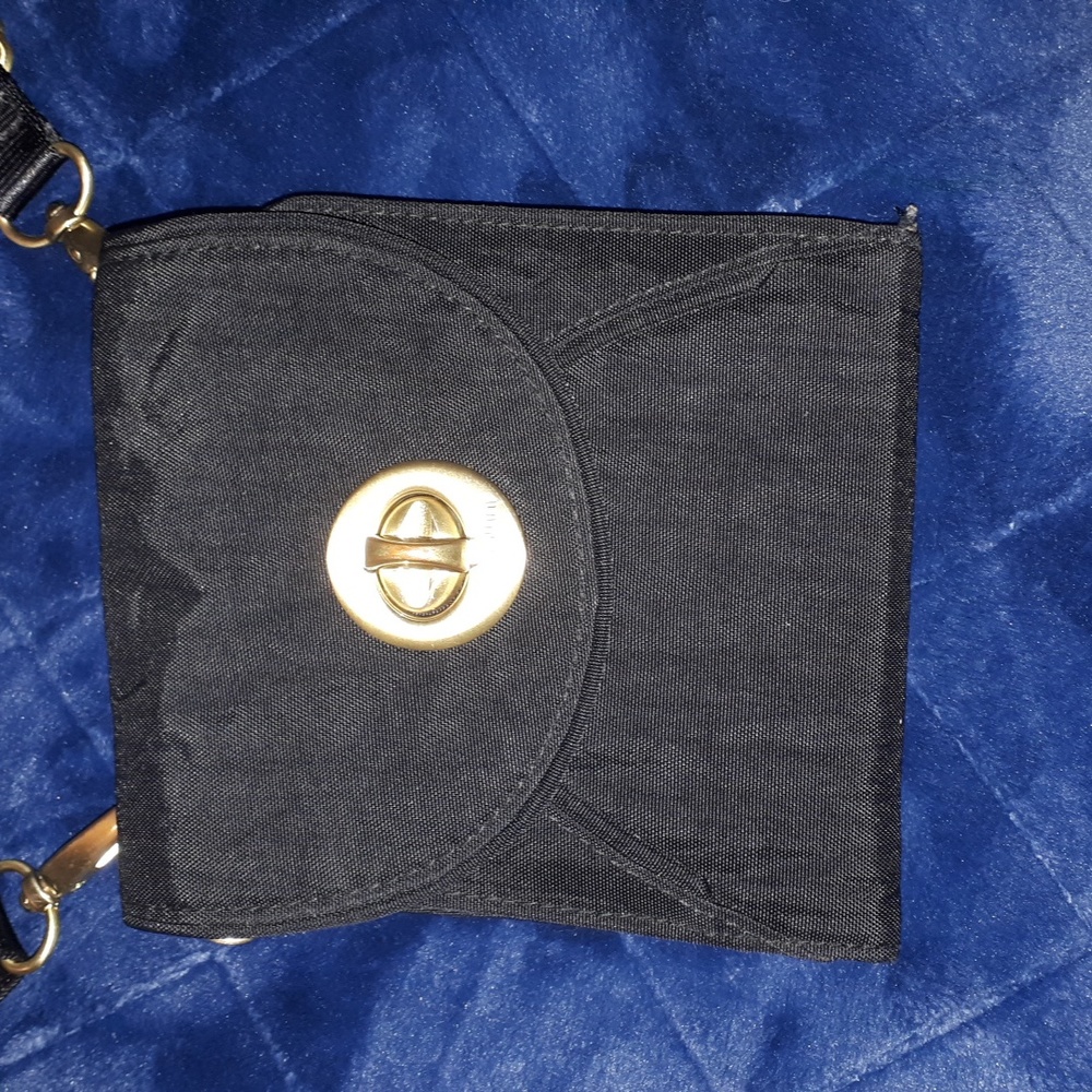 Baggallini Black Nylon Wallet (WOC) With Crossbody strap